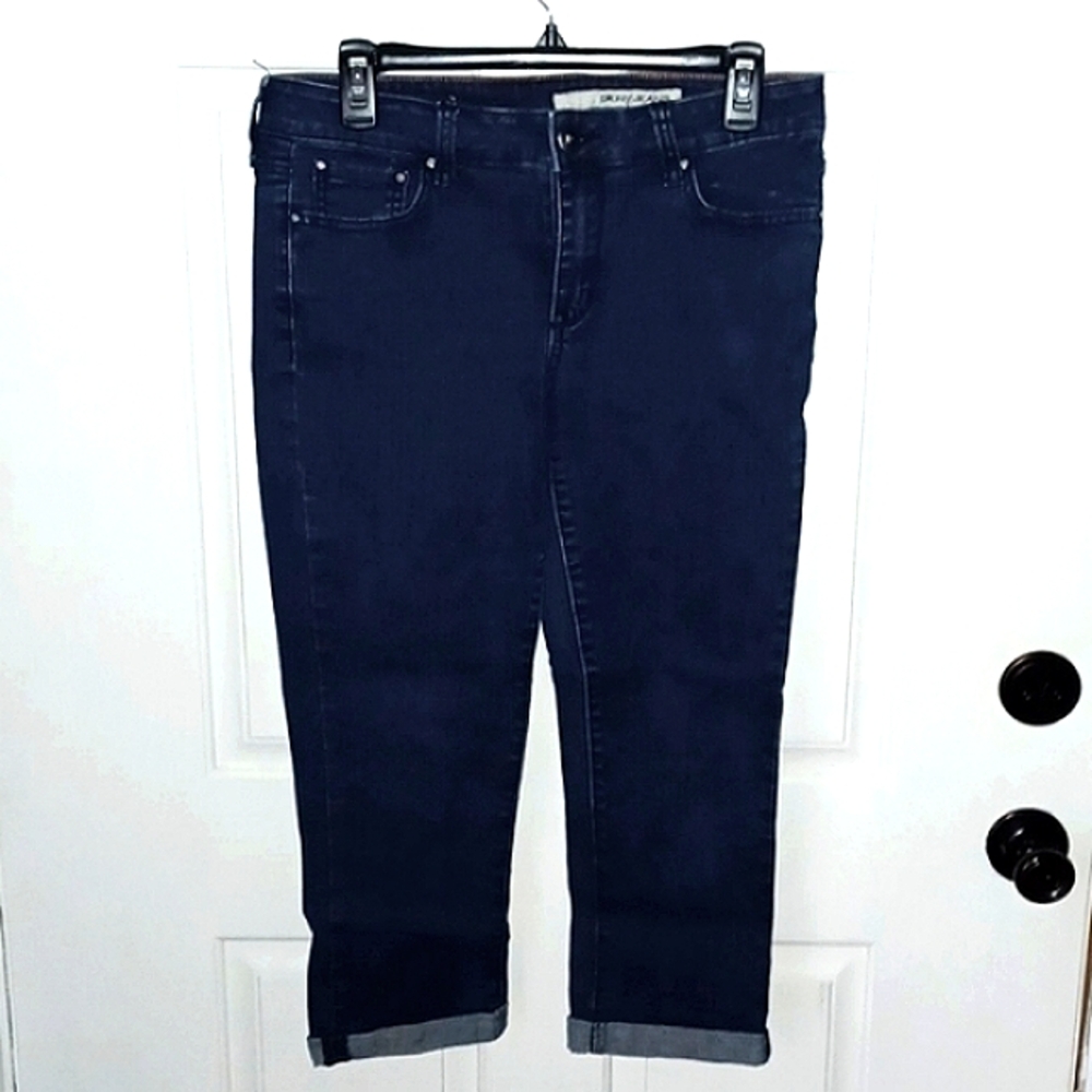 DKNY capri jeans